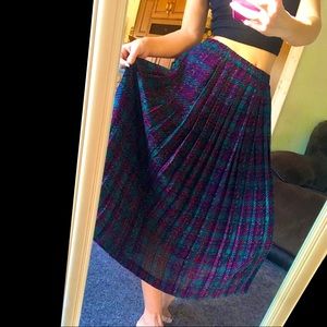 Colorful Patterned Pleated Vintage Skirt